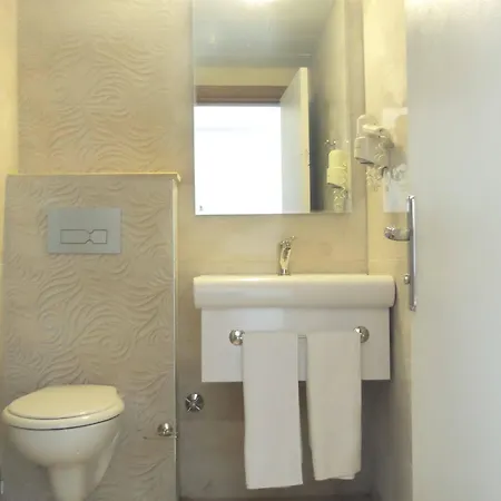 Comfort Ada Class Hotel