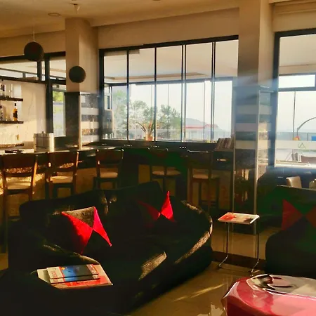 Hotel Comfort Ada Class