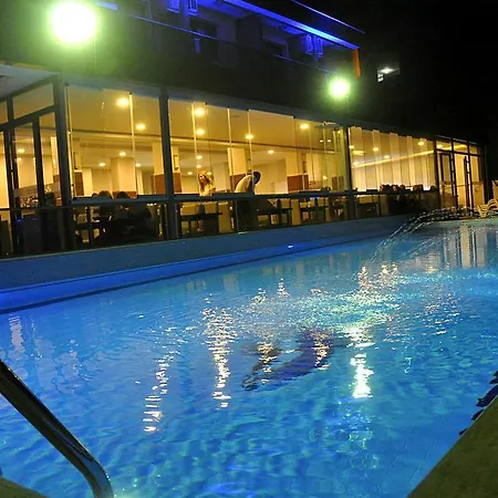 Hotel Comfort Ada Class