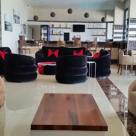 Hotel Comfort Ada Class 2*