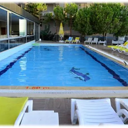 酒店 Comfort Ada Class 2*